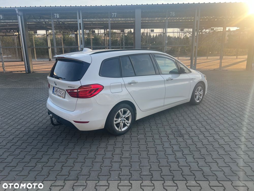 BMW Seria 2 218d xDrive - 12