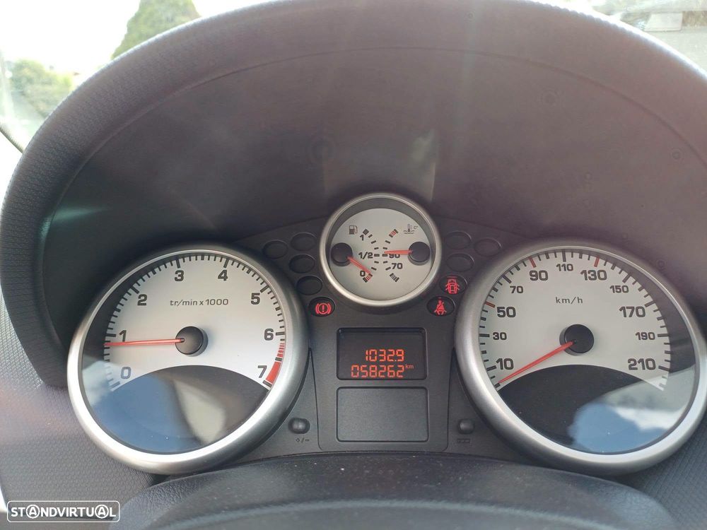 Peugeot 207 1.4 16V Active - 12
