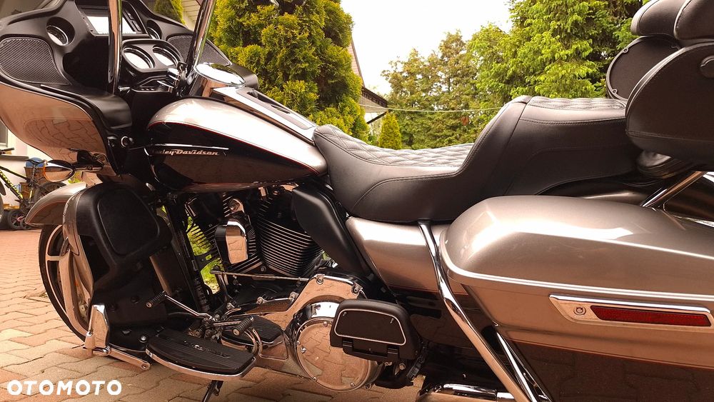 Harley-Davidson Touring Road Glide - 19