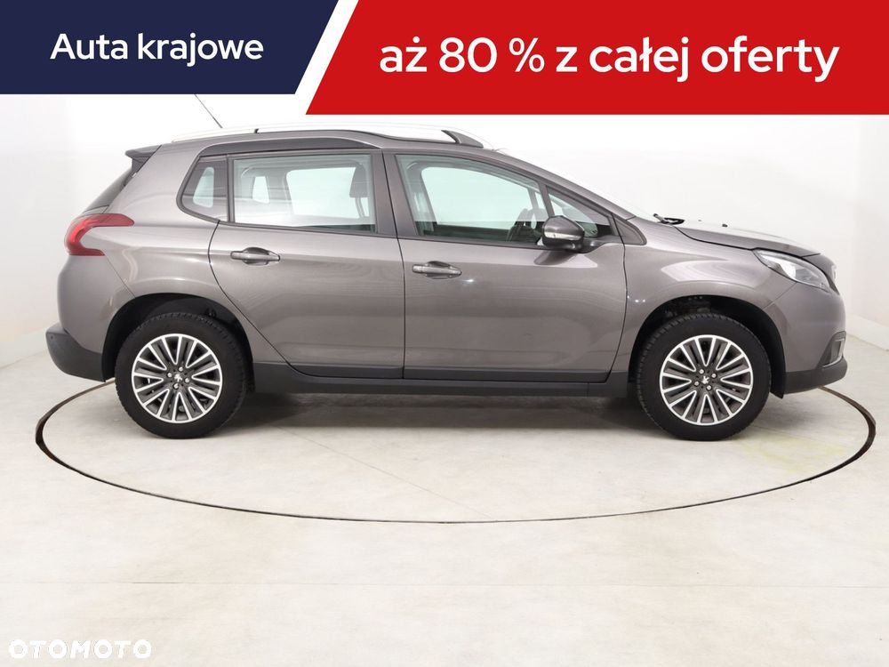 Peugeot 2008 - 8