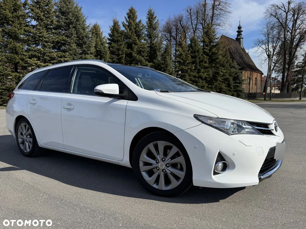 Toyota Auris 2.0 D-4D Premium Comfort - 7
