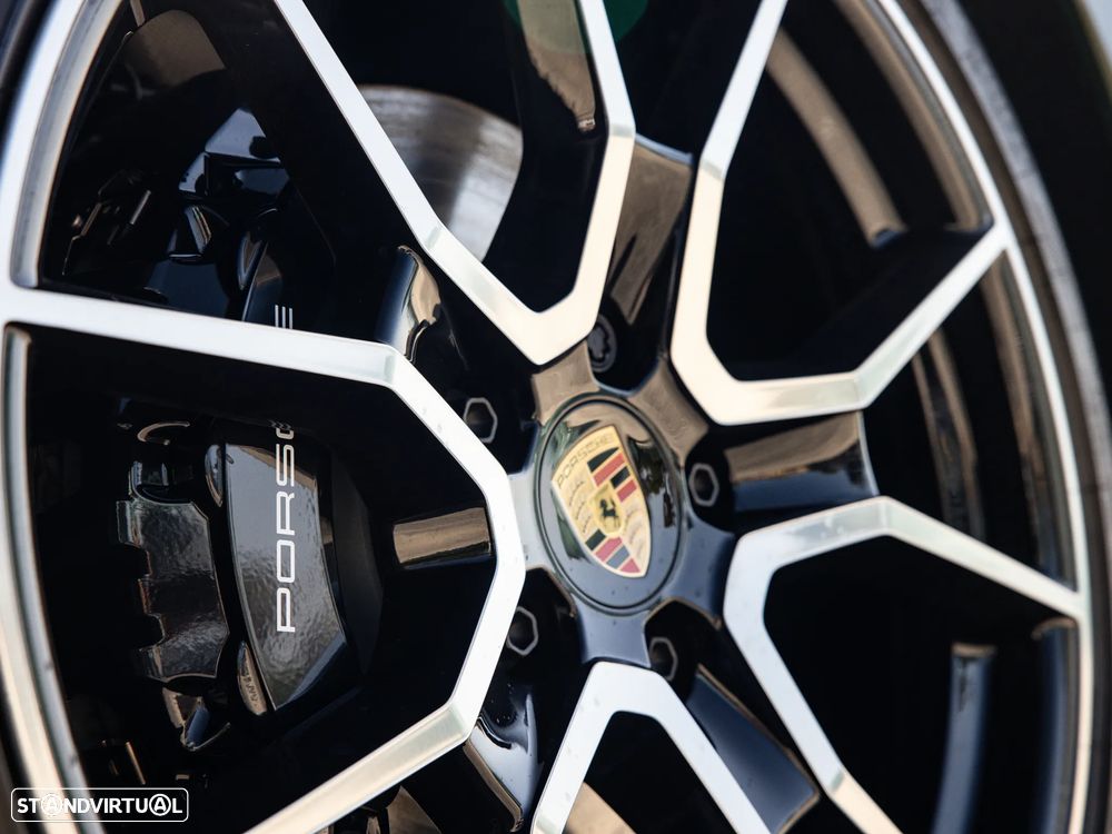 Porsche Taycan Sport Turismo 4S Black Edition - 11