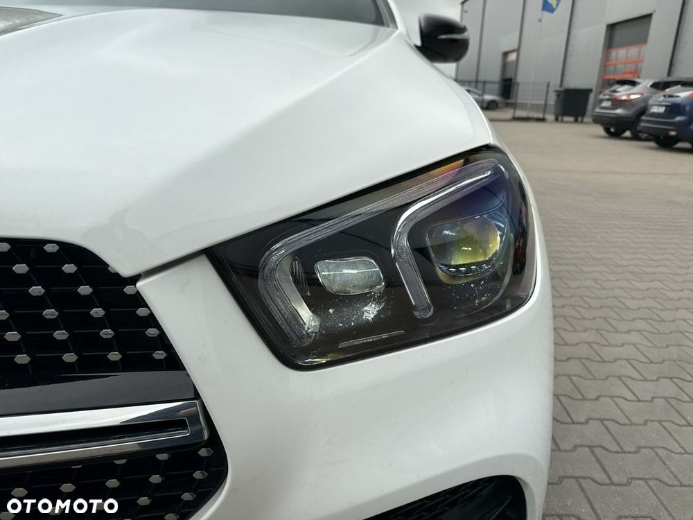 Mercedes-Benz GLE 300 d 4Matic 9G-TRONIC AMG Line - 9