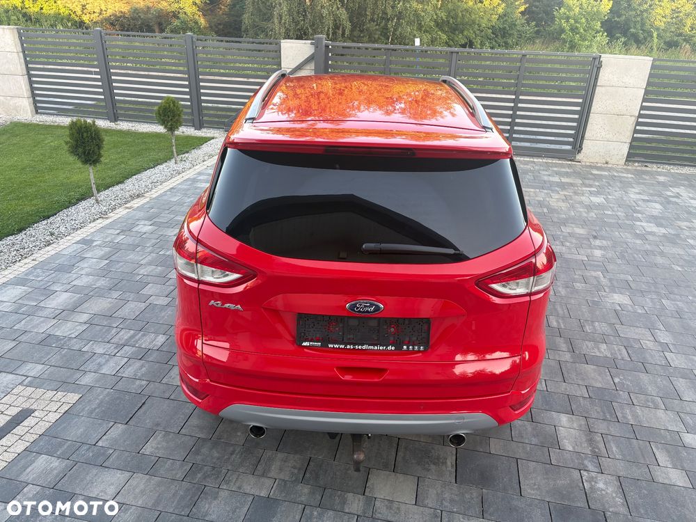 Ford Kuga 2.0 TDCi 2x4 Titanium - 32