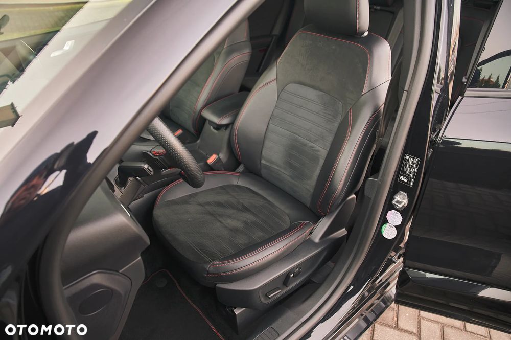 Ford Kuga 2.0 EcoBlue 4x4 ST-LINE X - 20