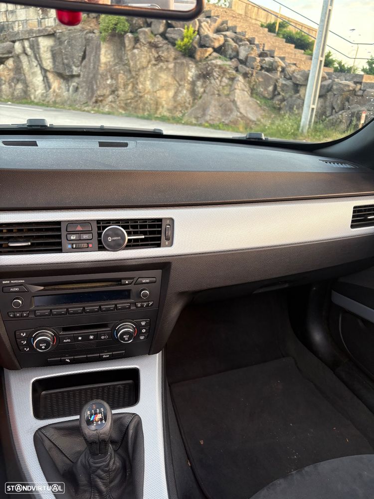 BMW 320 d Cabrio - 15