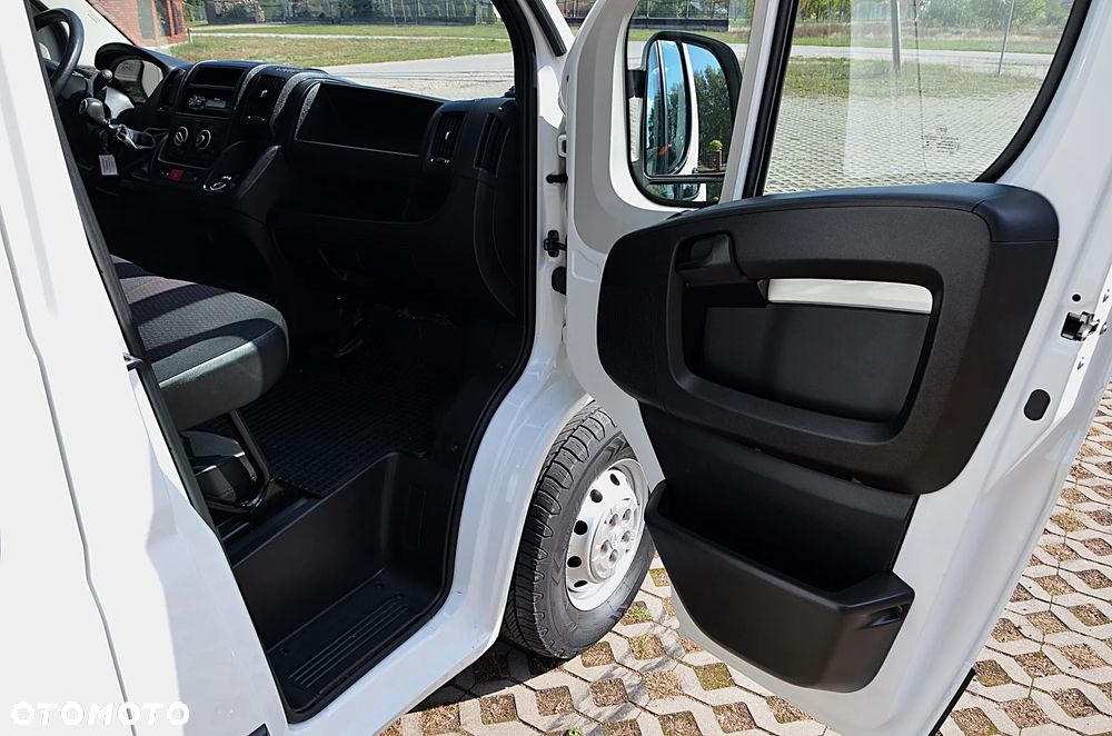 Peugeot BOXER - 21