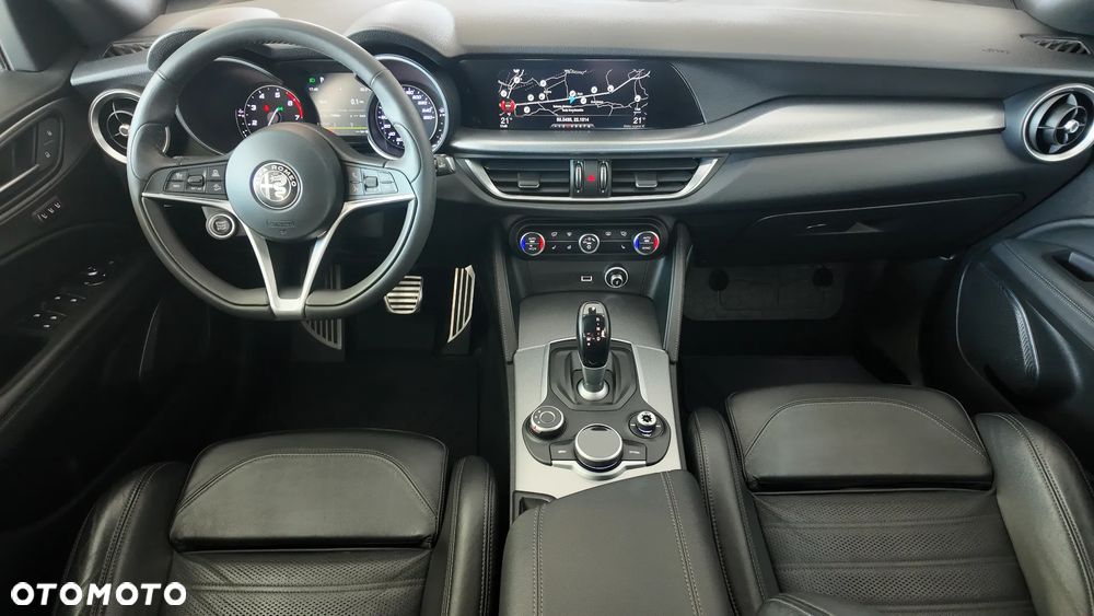 Alfa Romeo Stelvio 2.0 Turbo 16V AT8-Q4 Sprint - 19