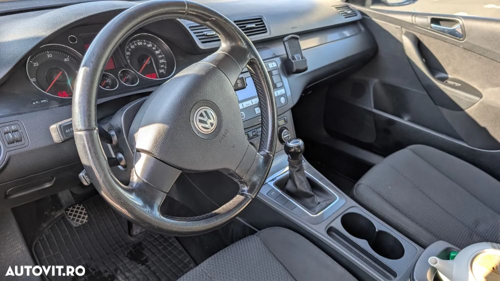 Volkswagen Passat 1.9 TDI Comfortline - 13