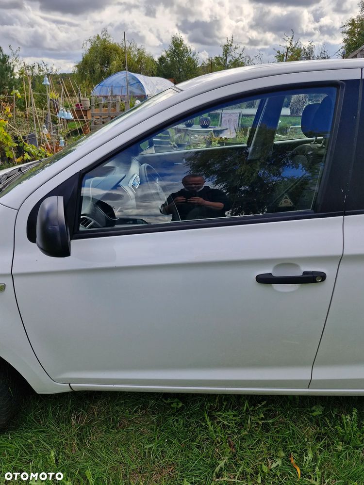 Hyundai i20 - 13