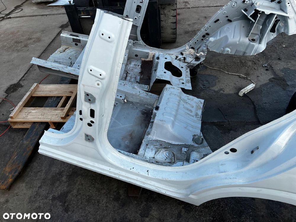 ĆWIARTKA DŁUGA BŁOTNIK POSZYCIE SŁUPEK PRÓG LEWY TYŁ DACIA SANDERO III 3 - 3