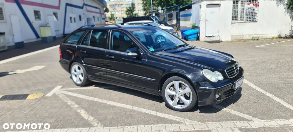 Mercedes-Benz Klasa C 200 Kompressor Automatik Avantgarde Sport Edition + - 9