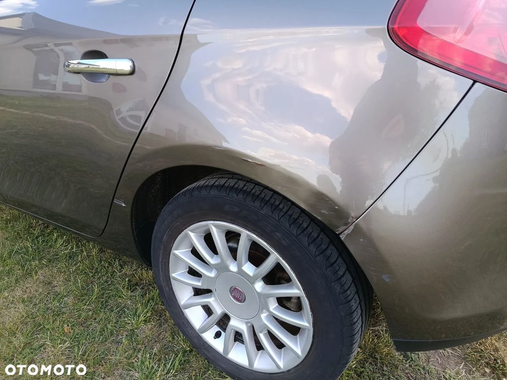 Fiat Bravo 1.9 Multijet Emotion - 22