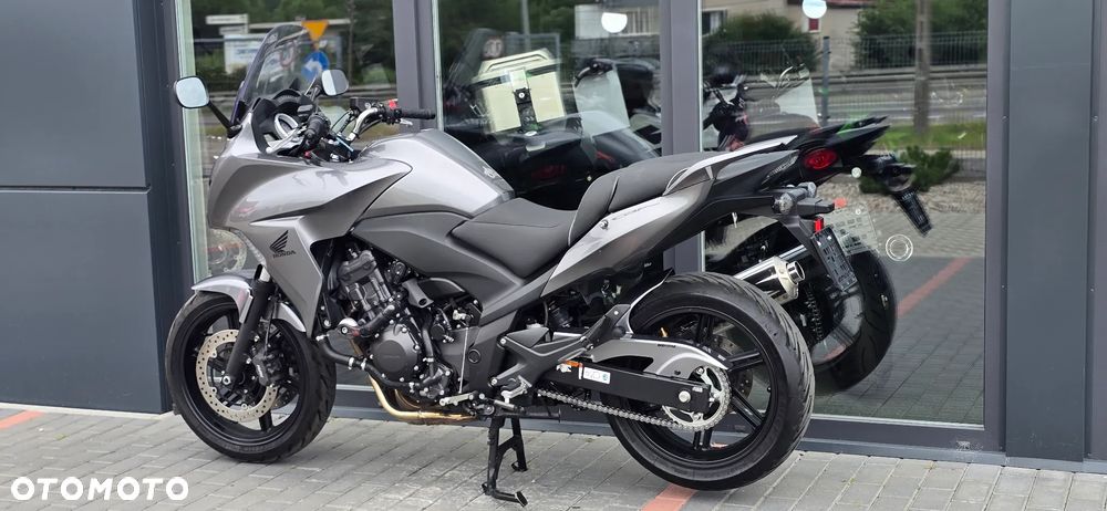 Honda CBF - 24