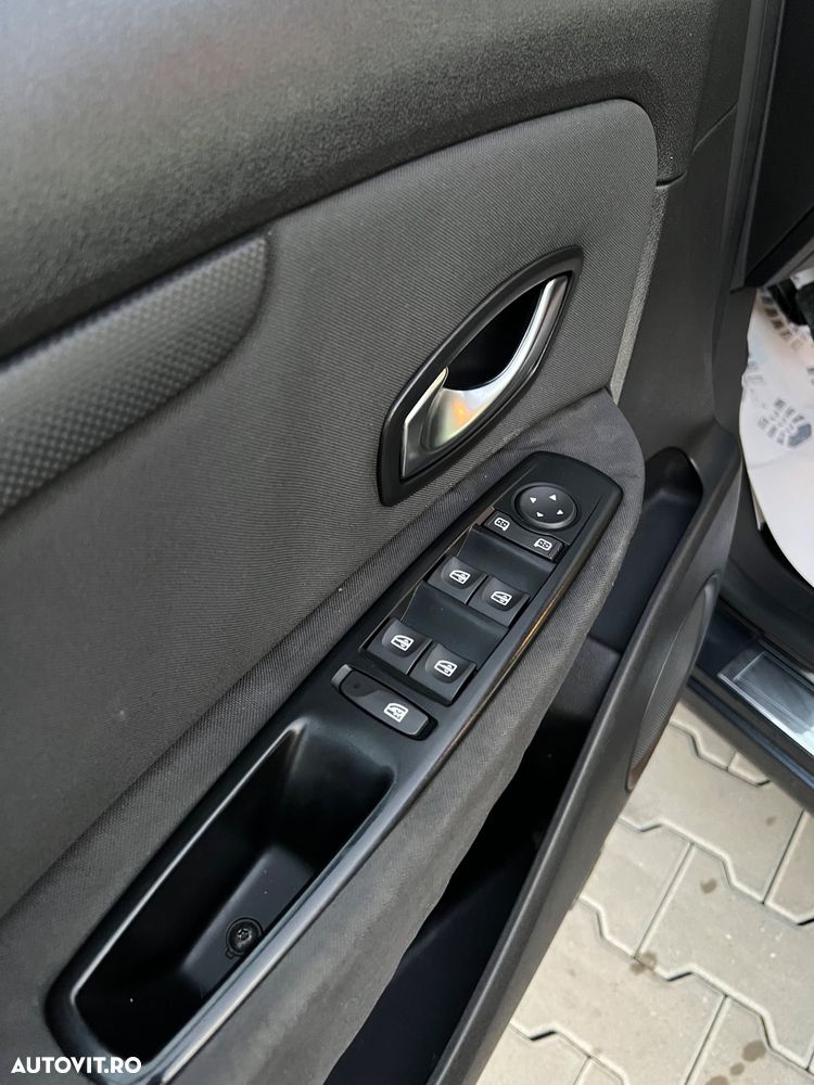 Renault Scenic 1.5dCi Authentique - 20