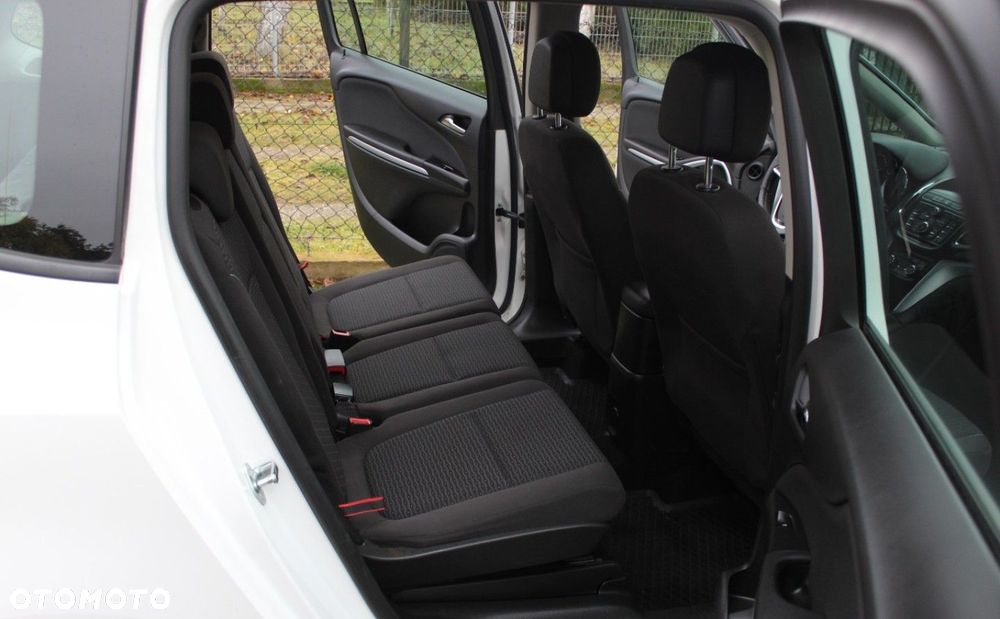 Opel Zafira - 14