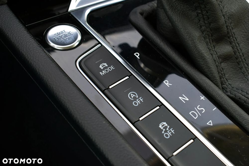Volkswagen Passat Variant 1.8 TSI BMT Highline DSG - 16