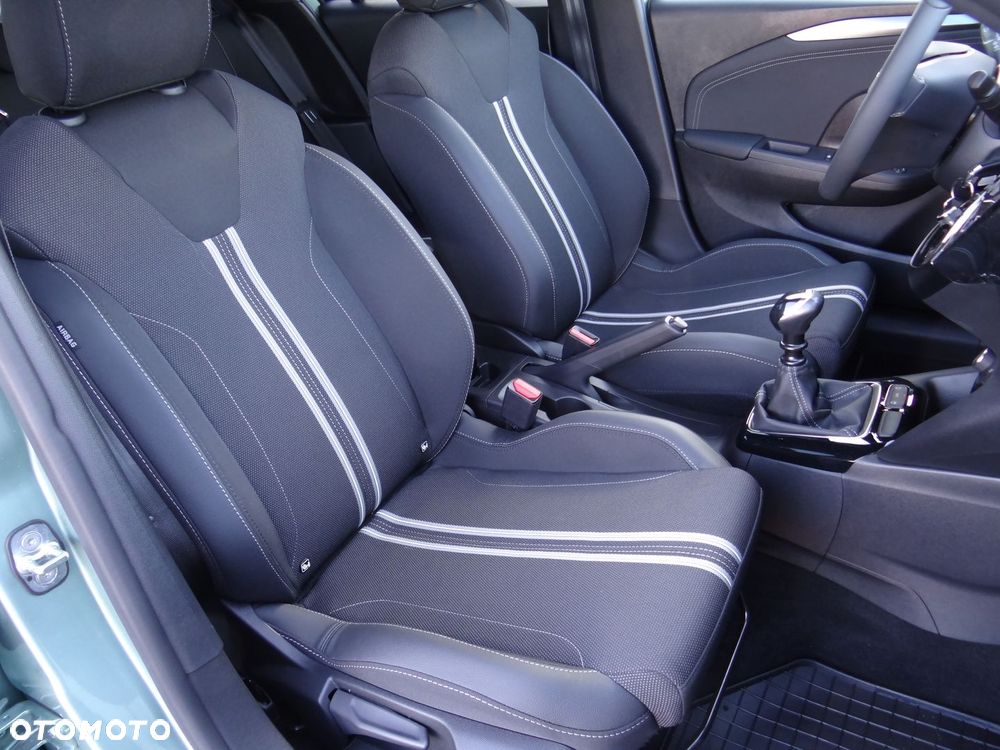 Opel Corsa 1.2 Yes 2025 S&S - 11