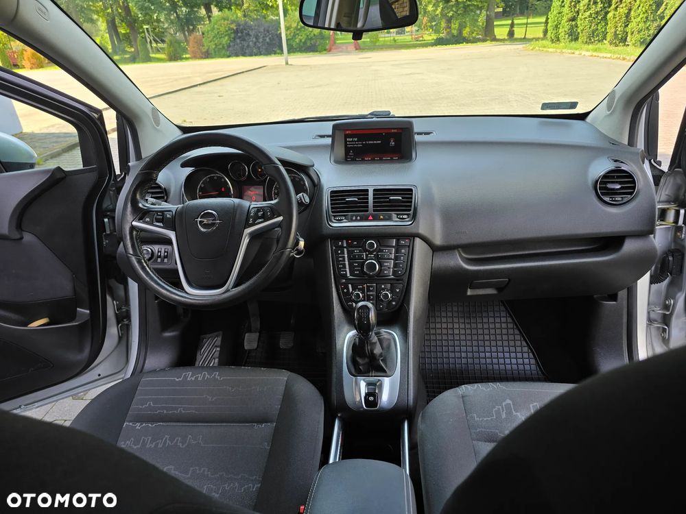 Opel Meriva 1.4 T Cosmo S&S - 19