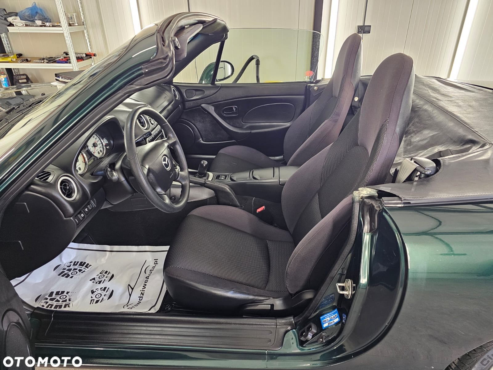 Mazda MX-5 1.6i 16V - 11