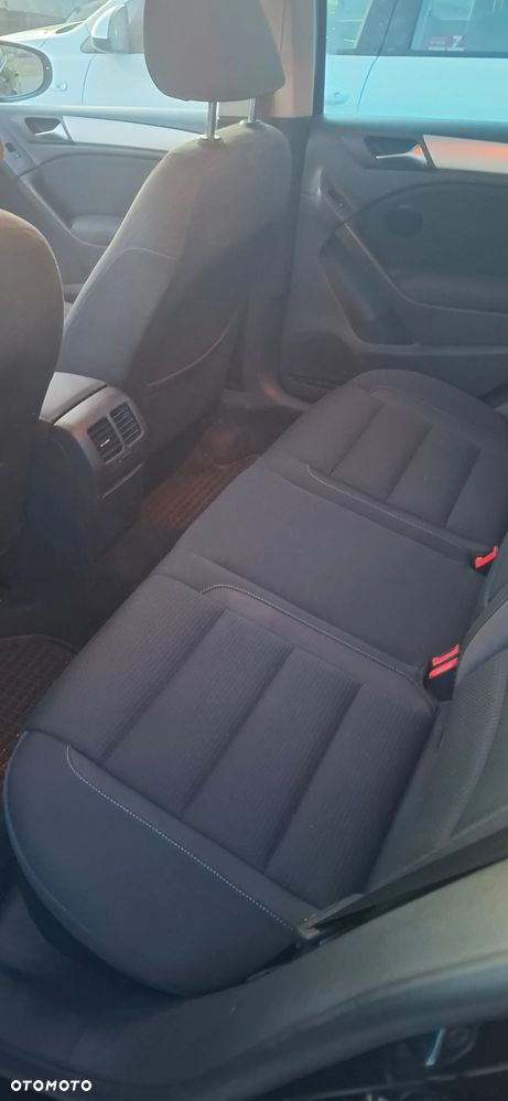 Volkswagen Golf 2.0 TDI DPF MATCH - 7