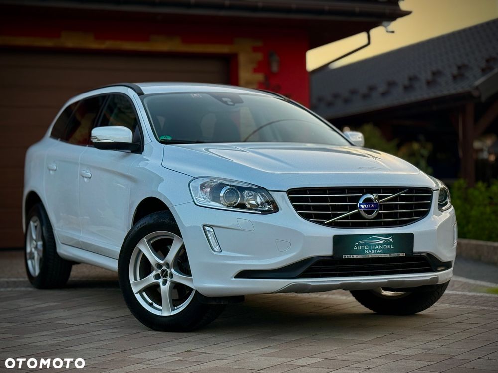 Volvo XC 60 D4 Drive-E Momentum - 4