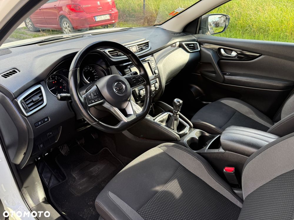 Nissan Qashqai 1.3 DIG-T Acenta - 17