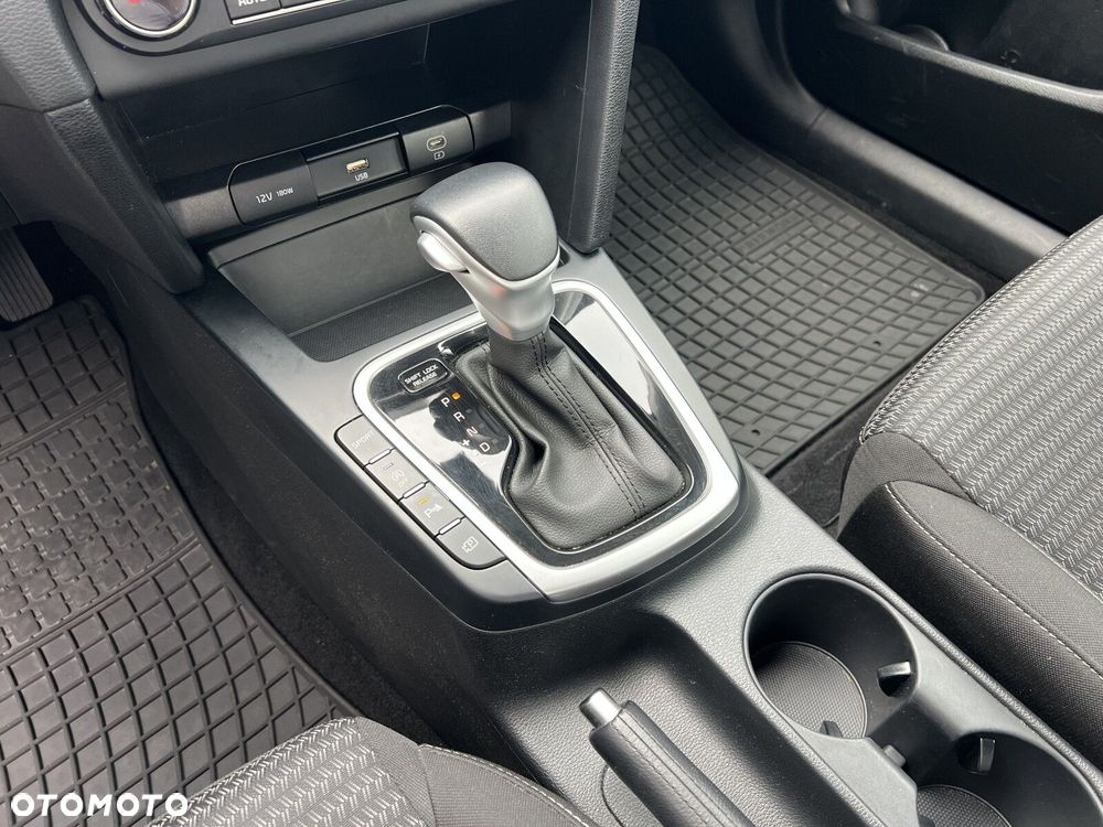 Kia Ceed - 23