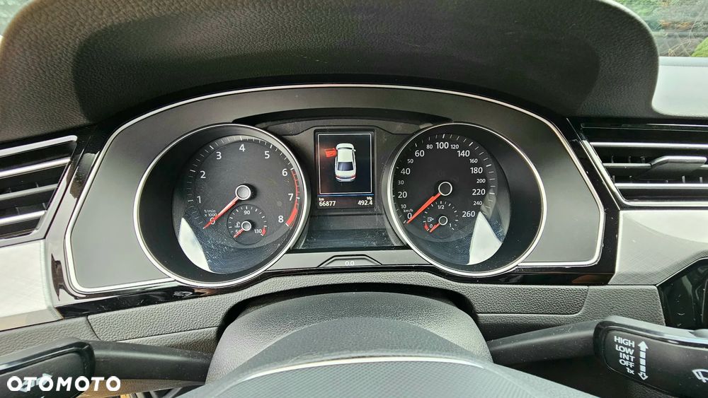 Volkswagen Passat 1.5 TSI EVO Business DSG - 6