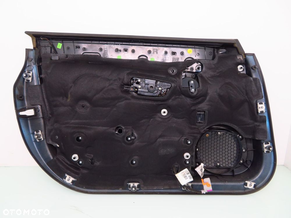 BOCZEK PRAWY PRZEDNI AUDI A8 D3 - 2