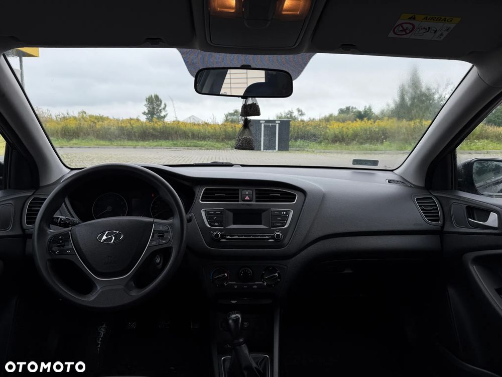 Hyundai i20 1.2 Classic + - 10