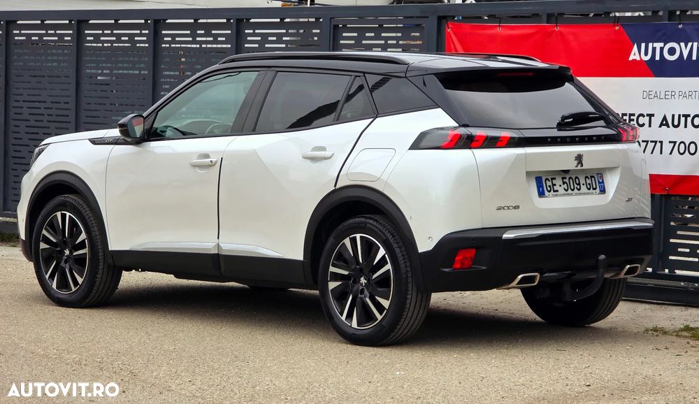 Peugeot 2008 PureTech 155 EAT8 GT - 9