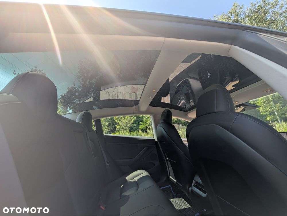 Tesla Model 3 - 27