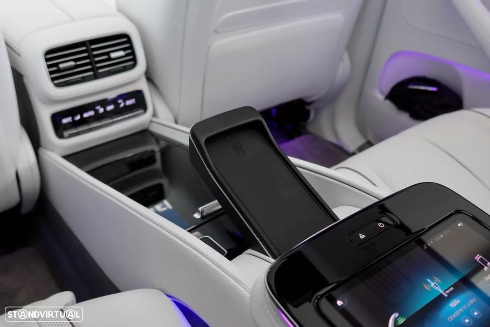 Mercedes-Benz GLS 600 Maybach 4Matic - 33