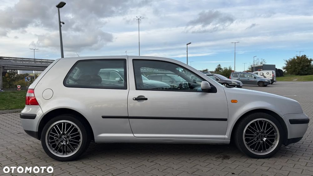 Volkswagen Golf 1.4 Comfortline - 10