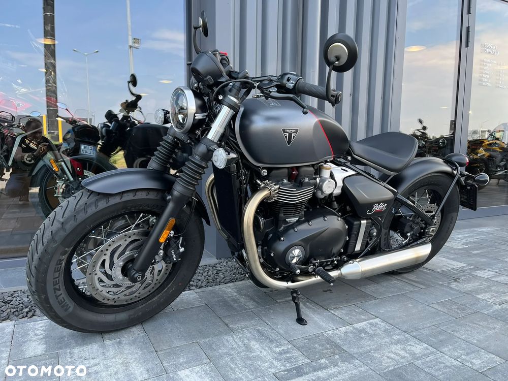 Triumph Bonneville Bobber - 1