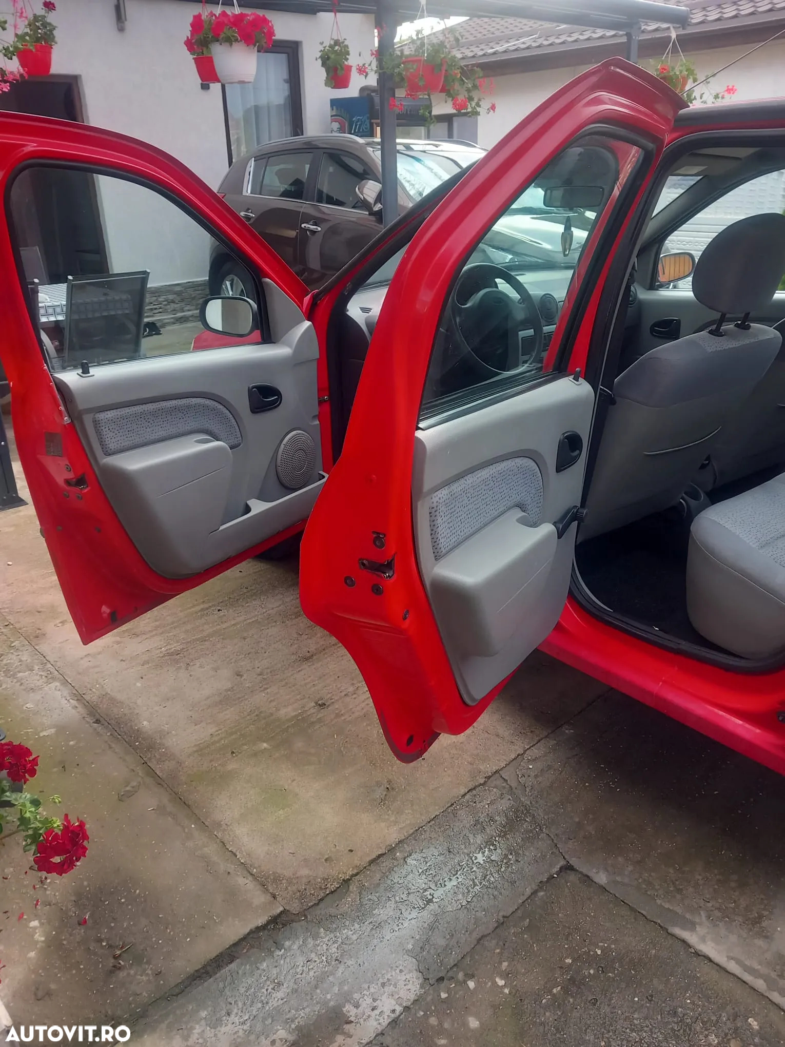 Dacia Logan 1.4 MPI Laureate - 5