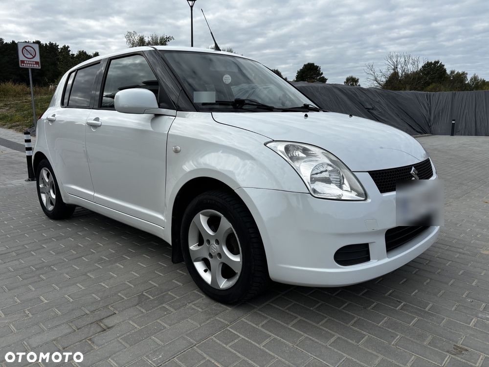 Suzuki Swift - 3