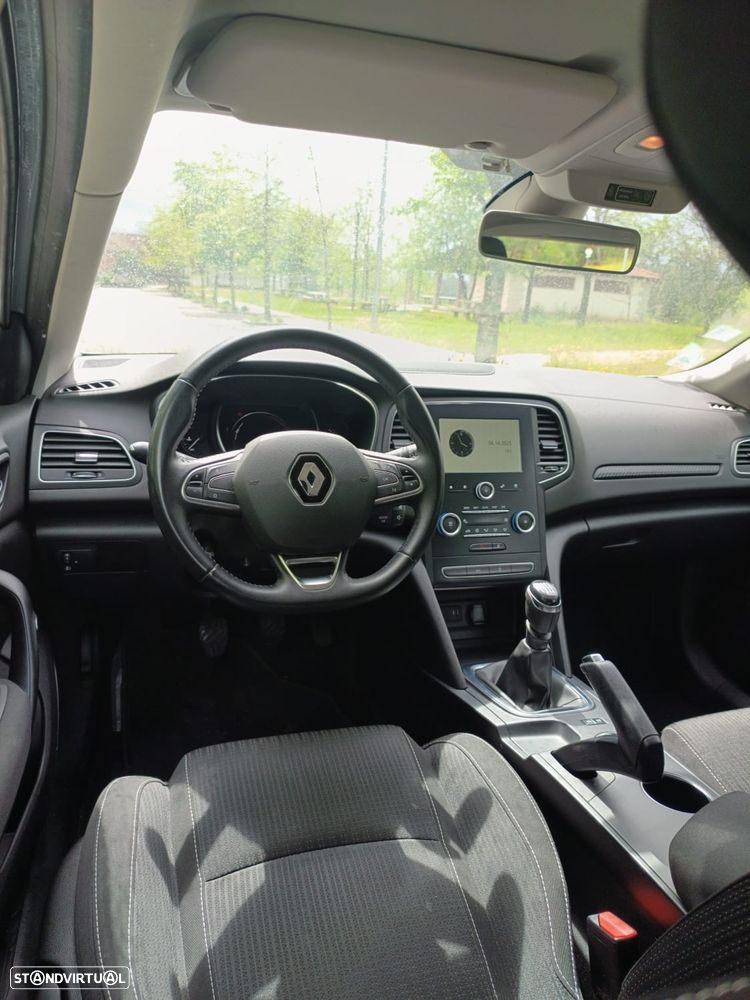 Renault Mégane 1.5 Blue dCi Zen - 12