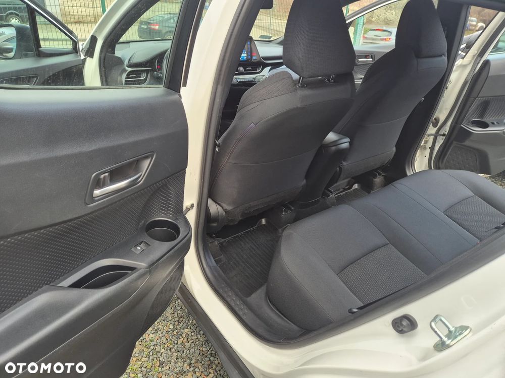 Toyota C-HR 1.2 T Premium - 28