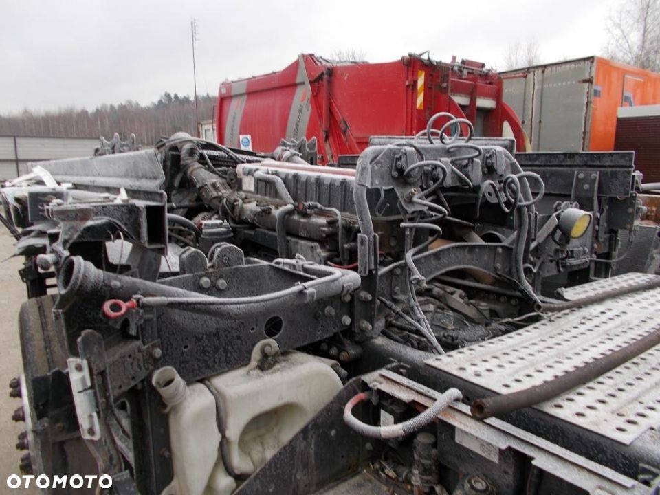 POMPKA PODNOSZENIA KABINY RENAULT MAGNUM DXI - 3