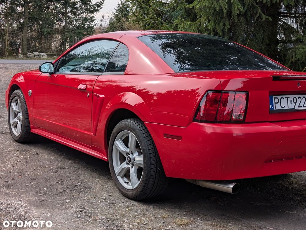 Ford Mustang - 5