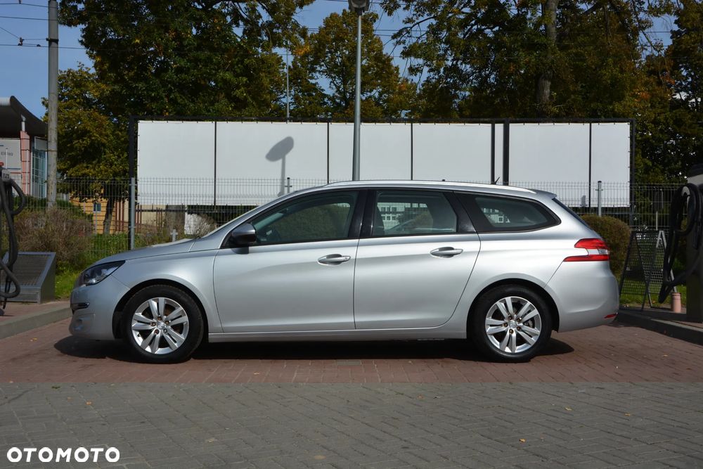 Peugeot 308 BlueHDi FAP 120 EAT6 Stop&Start Allure - 21