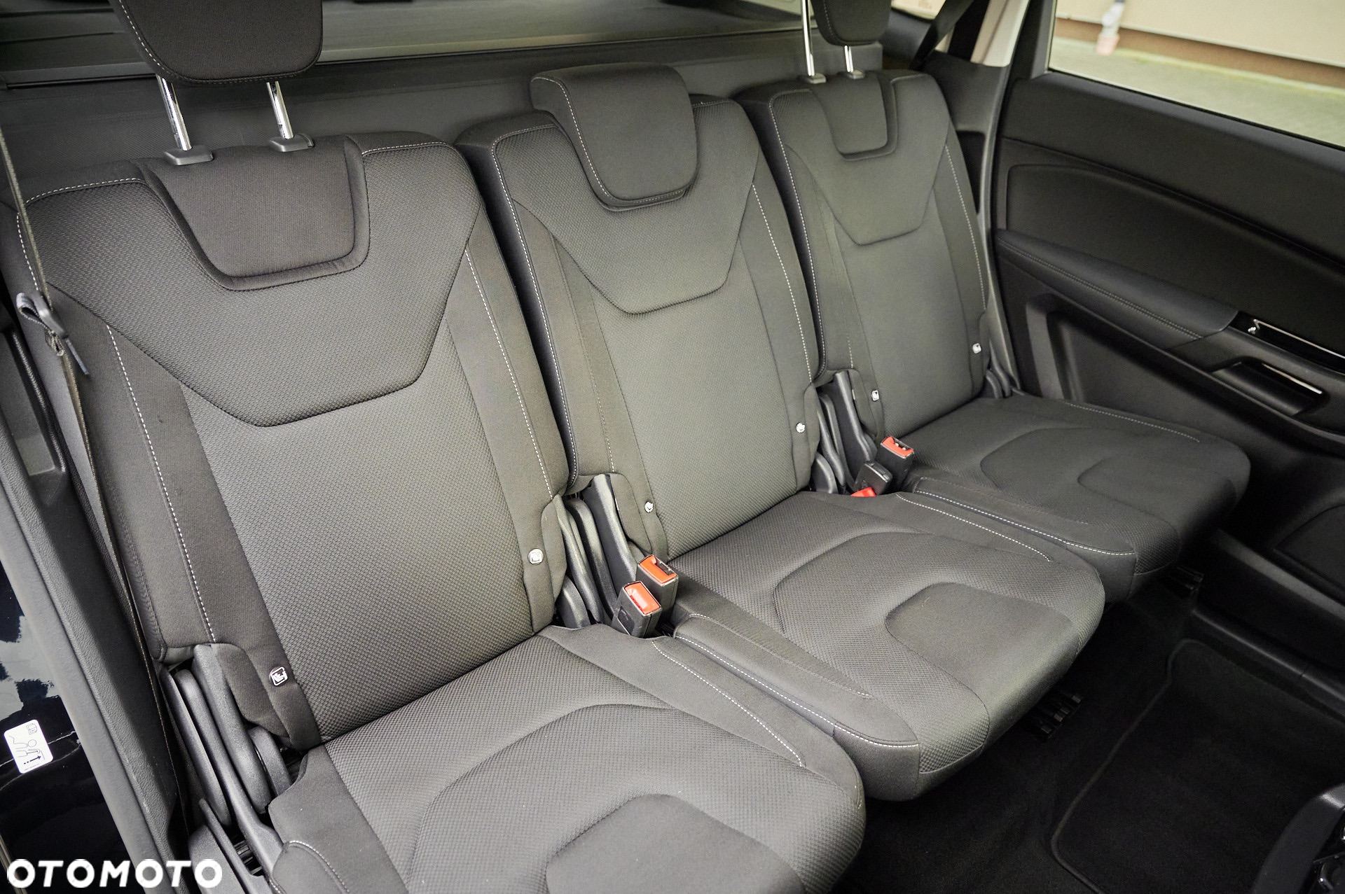 Ford S-Max - 24
