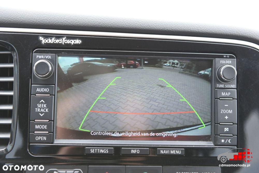 Mitsubishi Outlander - 25