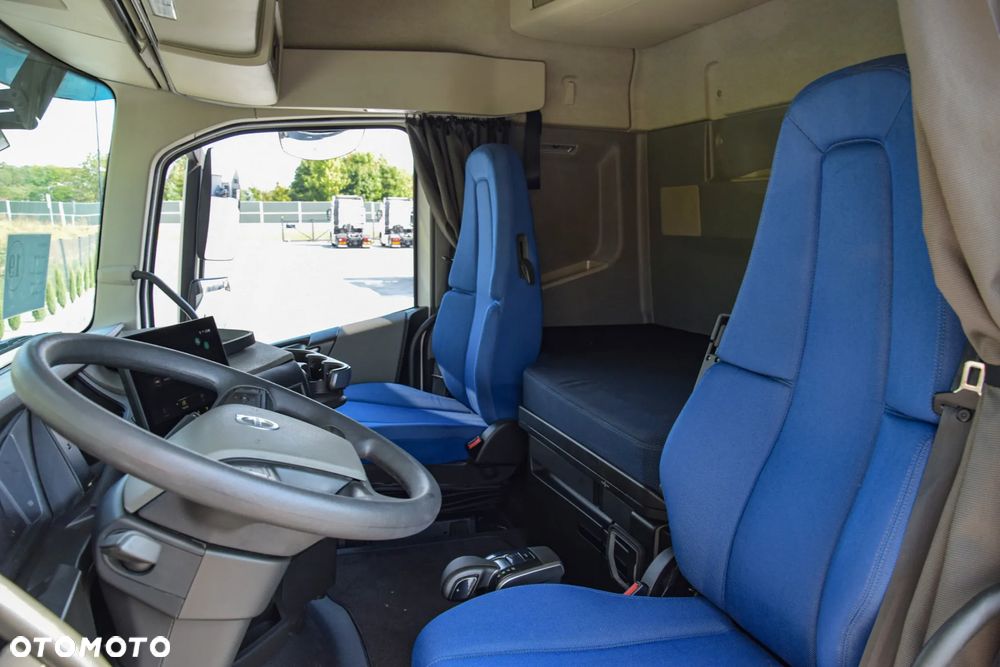 Volvo FH500 / EURO 6 / NOWY MODEL / KLIMATYZACJA POSTOJOWA / ACC / LEDY / 2 ZBIORNIKI PALIWA / FULL SPILERY / 2022 / SERWISOWANY / SPROWADZONY - 38