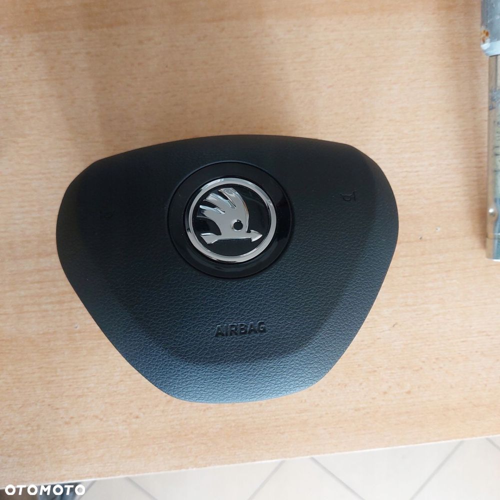 Skoda Fabia III lift 2019 r 1.0 CHY deska rozdzielcza komplet - 3