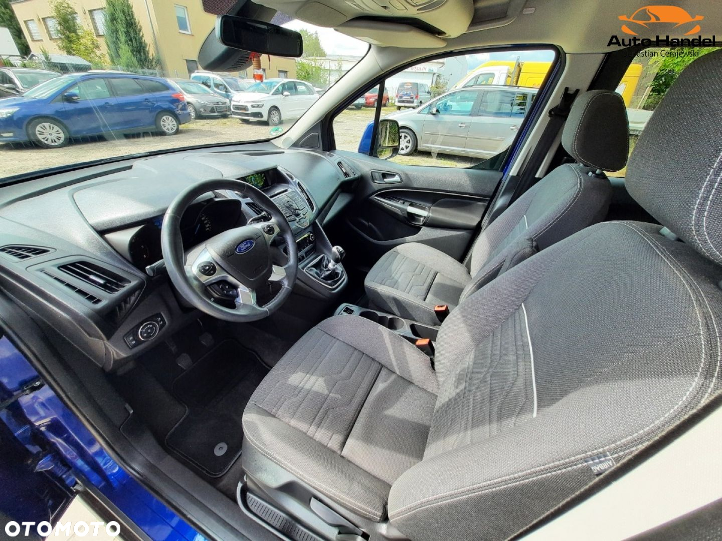 Ford Tourneo Connect Grand - 34
