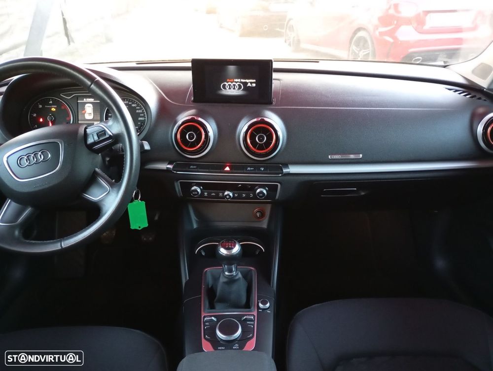 Audi A3 Limousine 1.6 TDI S-line - 8