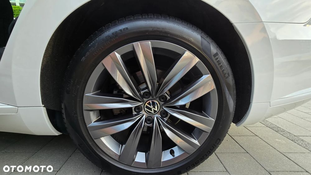 Volkswagen Arteon 2.0 TSI Essence DSG - 13